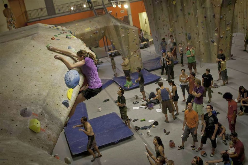 Climbers Rock Inc. | 5155 Harvester Rd #1, Burlington, ON L7L 6V2, Canada | Phone: (905) 633-7625