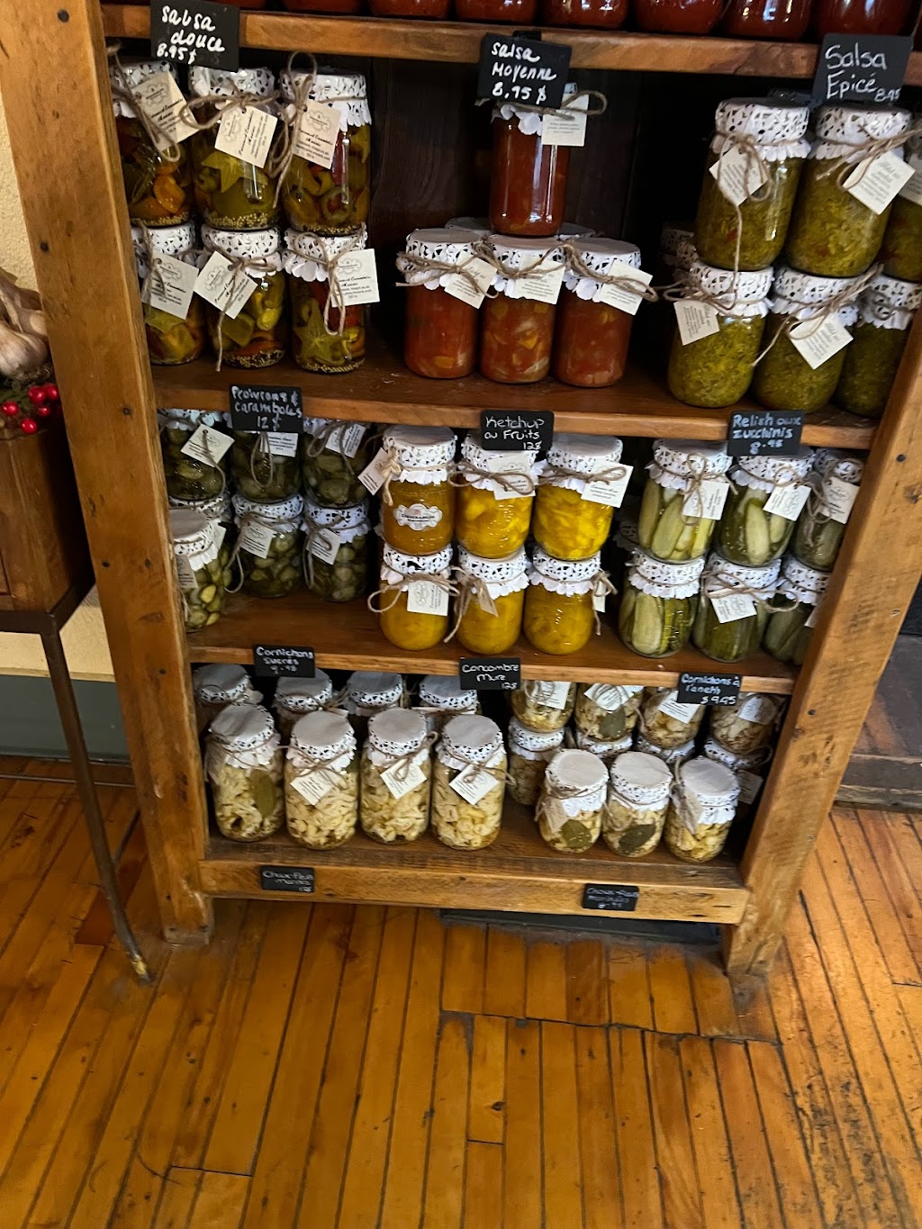 Désirables Gâteries | 659 Rue Shefford, Bromont, QC J2L 1C2, Canada | Phone: (450) 534-4785