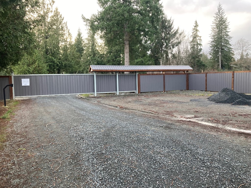 Big Ds Bees | 2186 Endall Rd, Black Creek, BC V9J 1G8, Canada | Phone: (250) 202-1999