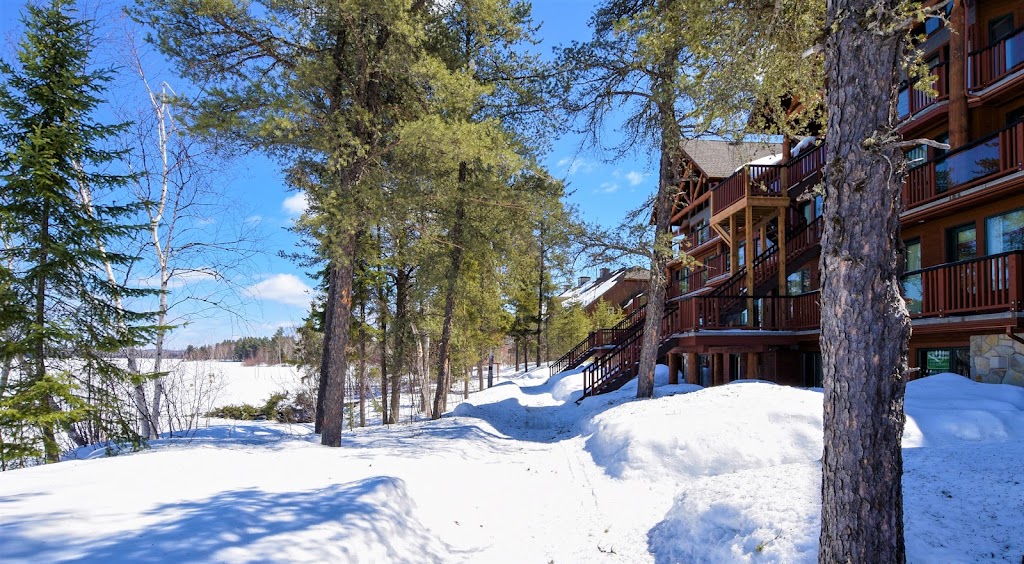 LES CONDOS DU LAC TAUREAU | 1302 Chem. de la Baie-du-Milieu, Saint-Michel-des-Saints, QC J0K 3B0, Canada | Phone: (844) 828-7328