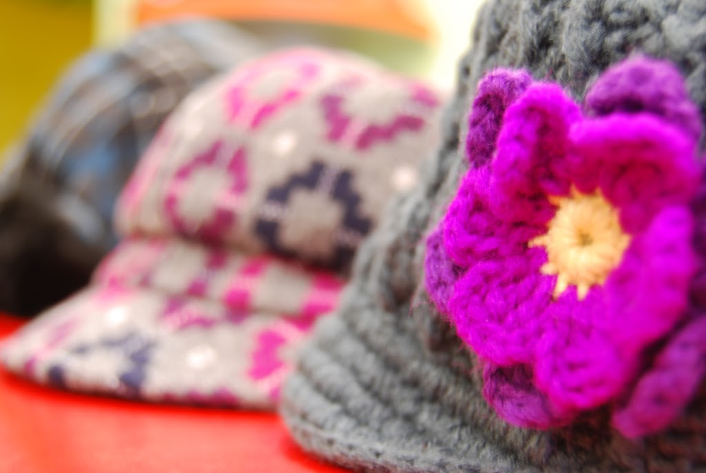 Little Footprints | 333 Aspen Glen Landing SW #131, Calgary, AB T3H 0N6, Canada | Phone: (403) 457-5437