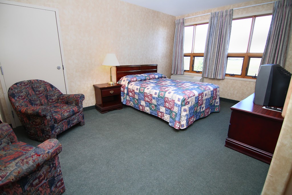 Pilgrim Inn | 310 College Dr, Caronport, SK S0H 0S0, Canada | Phone: (306) 756-5002