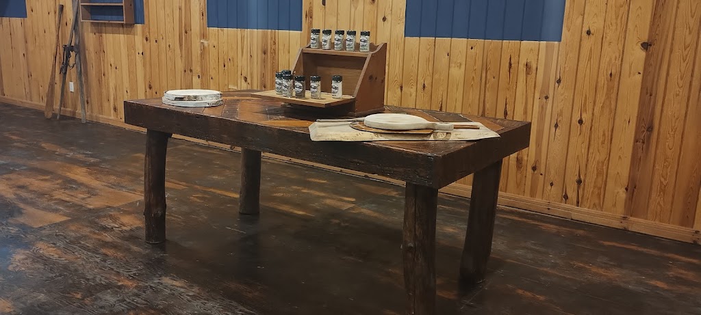 Croswells Mercantile | 62 George St, Ahmic Harbour, ON P0A 1A0, Canada | Phone: (705) 358-1192