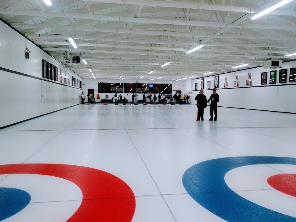 Unionville Curling Club | 257 Carlton Rd, Unionville, ON L3R 2A3, Canada | Phone: (905) 477-2711
