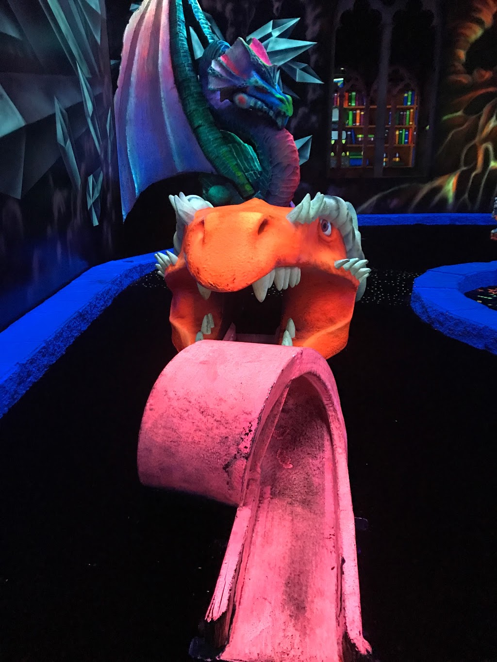 Wizards Golf | 4960 Clifton Hill, Niagara Falls, ON L2G 3N4, Canada | Phone: (905) 358-3676