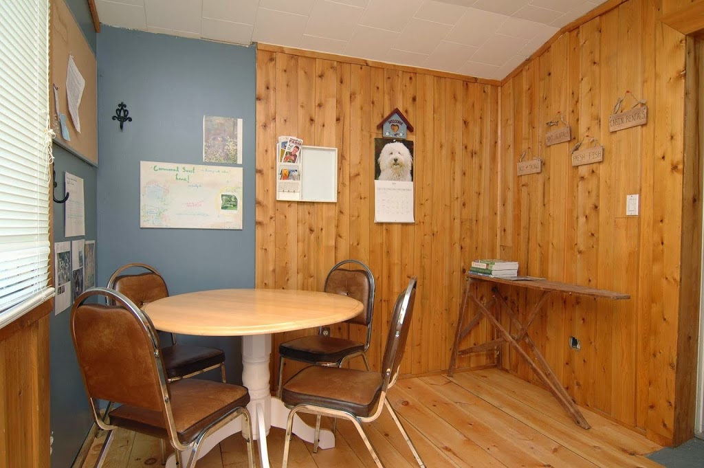 Fishers Paradise | 3636 ON-539, Field, ON P0H 1M0, Canada | Phone: (705) 758-1632