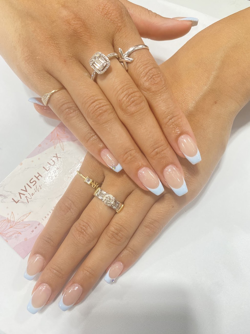 Lavish Lux Nails & Spa | 3150 Hwy 7 Unit 2, Markham, ON L3R 5A1, Canada | Phone: (905) 475-8519