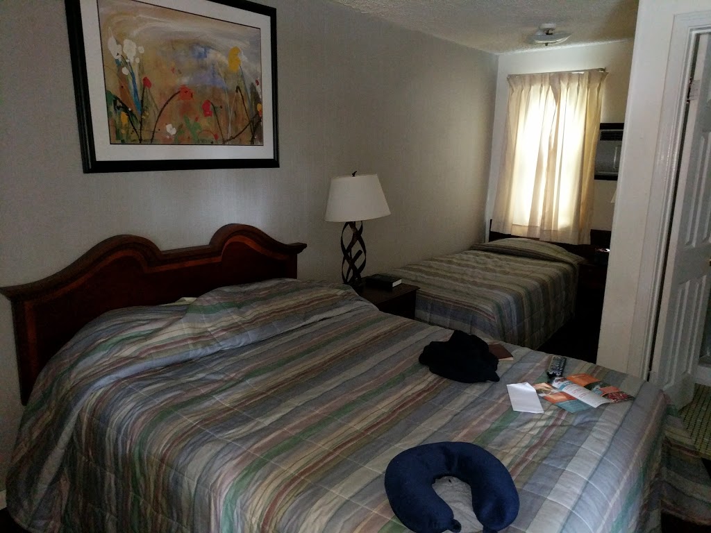 Falls Motel | 5820 Buffalo Ave, Niagara Falls, NY 13204, USA | Phone: (716) 283-3239