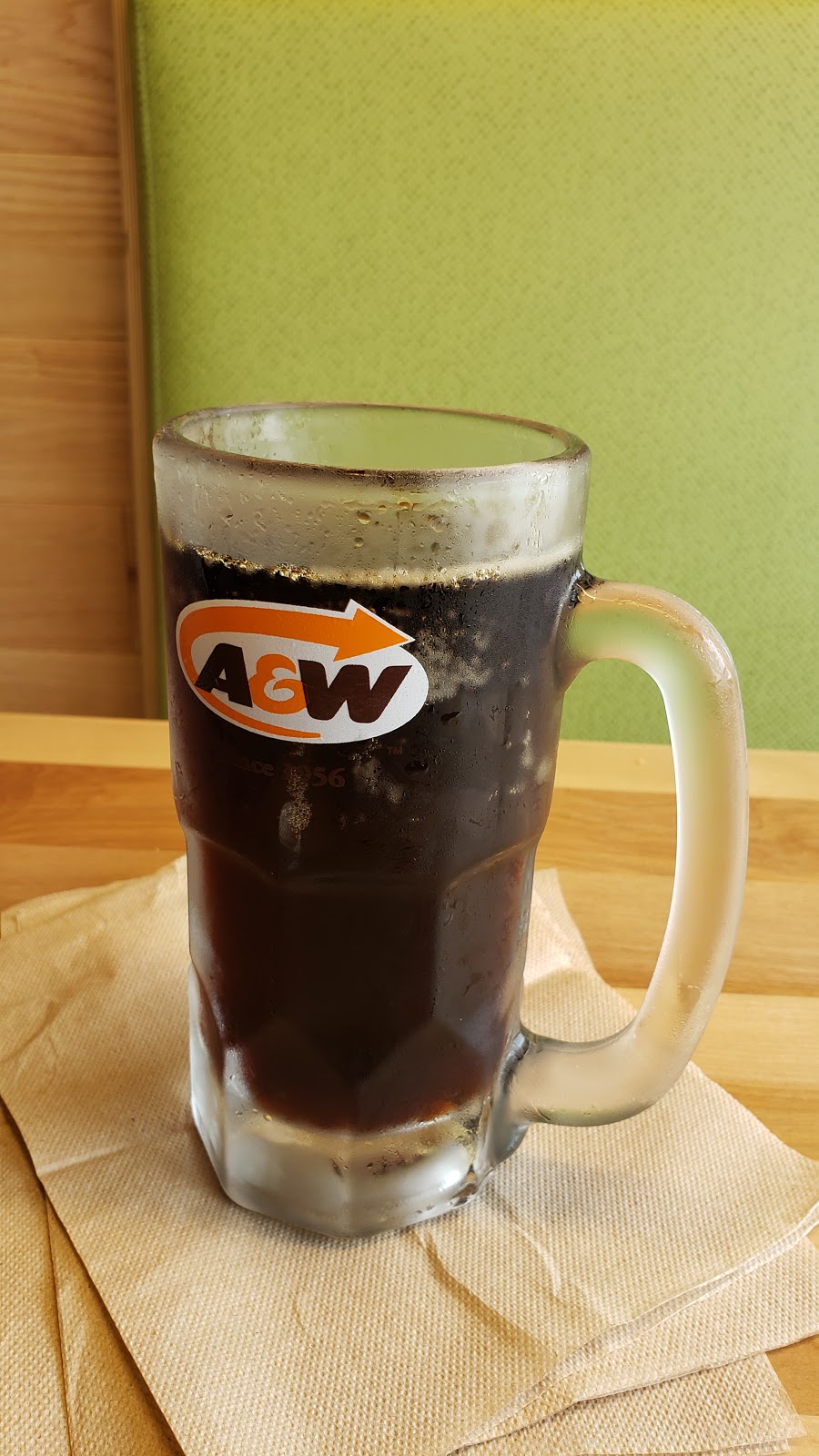 A&W Canada | 7240 Boulevard Laurier, La Plaine, QC J7M 0K6, Canada | Phone: (450) 325-1414