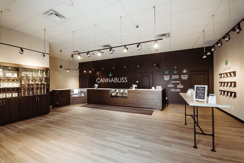 Cannabliss - Penhold | 1370 Robinson Ave #2, Penhold, AB T0M 1R0, Canada | Phone: (403) 573-1111