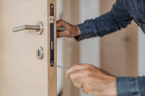 Simcoe Locksmith | 23 Tamarack Trail, Barrie, ON L4N 9R9, Canada | Phone: (249) 444-0900