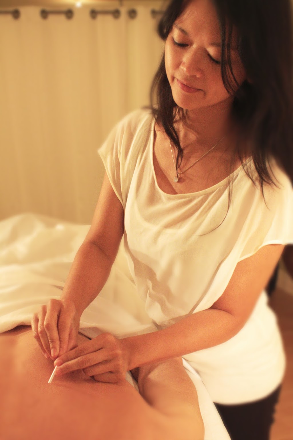 Tram-Anh Dam Acupuncteure | 8220 Rue des Trembles, Mirabel, QC J7N 1T7, Canada | Phone: (514) 816-0356