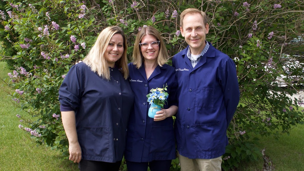 Royal Denture Clinic | 3630 Brentwood Rd NW #313A, Calgary, AB T2L 1K8, Canada | Phone: (403) 338-1014