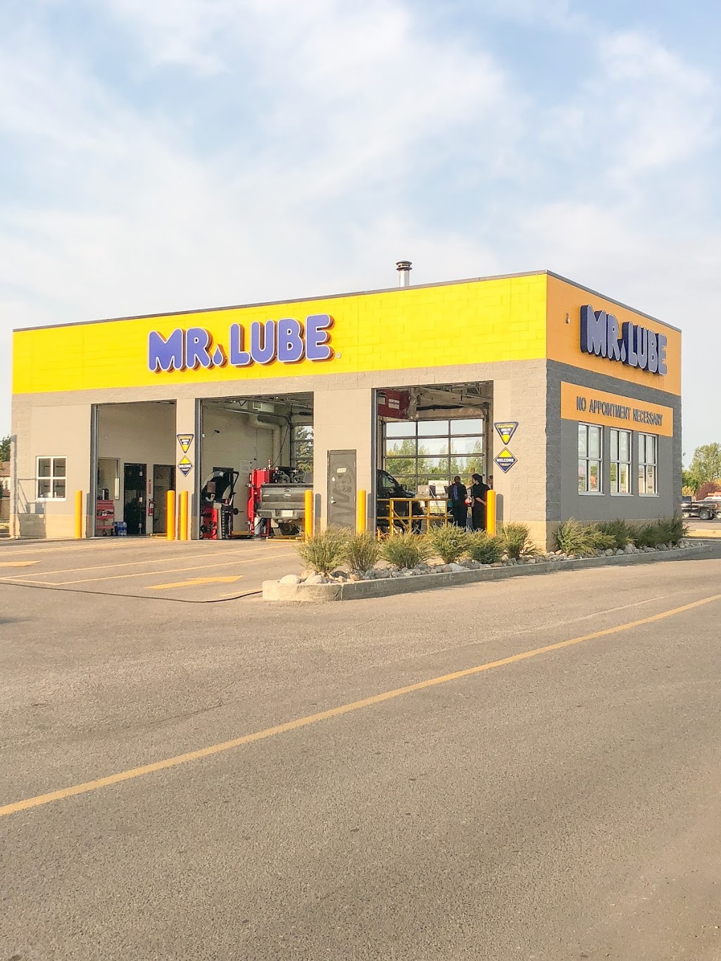 Mr. Lube | 5895 Rochdale Blvd, Regina, SK S4X 2P9, Canada | Phone: (306) 791-7864
