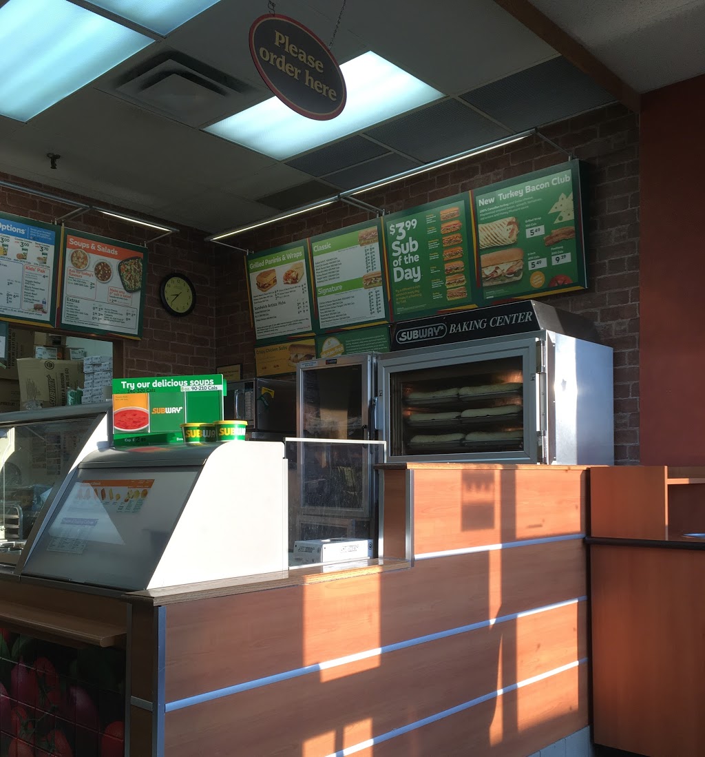 Subway | 377 Burnhamthorpe Rd E #6, Mississauga, ON L5A 3Y1, Canada | Phone: (905) 275-6204