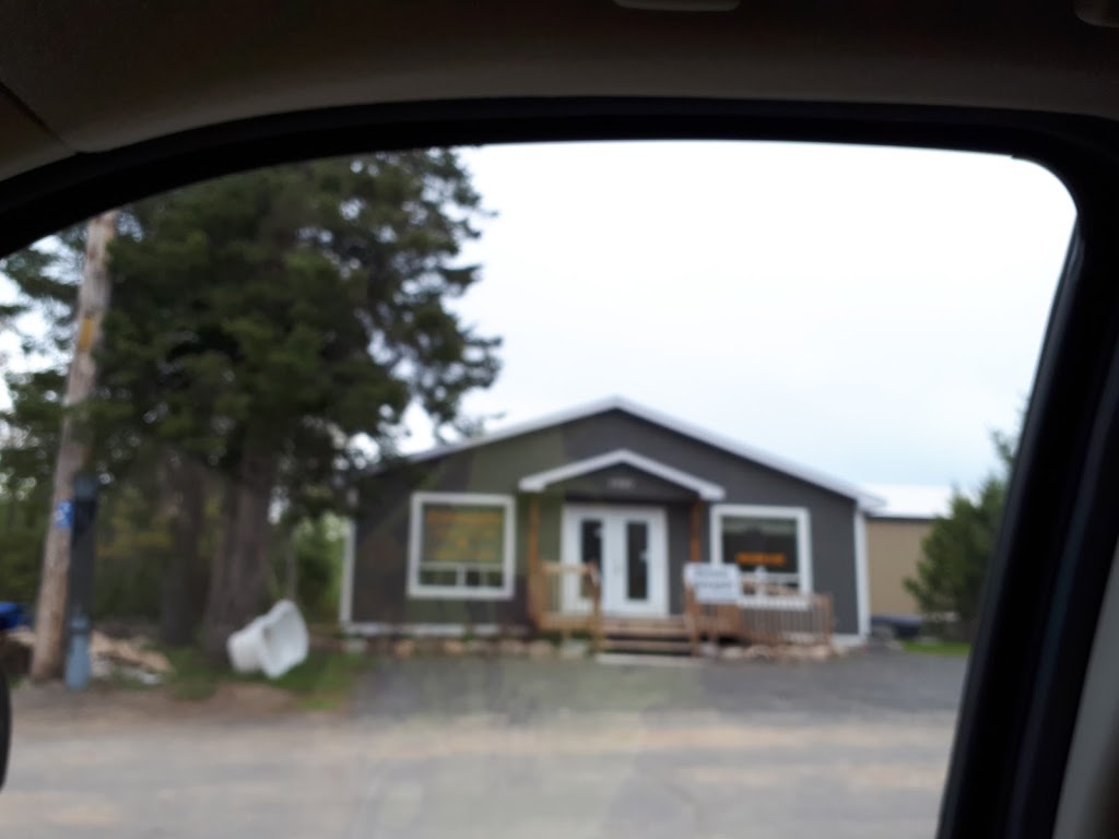 Entrepot Ste-Adele | 1931 Boulevard de Sainte-Adèle, Sainte-Adèle, QC J8B 0K3, Canada | Phone: (450) 229-3185