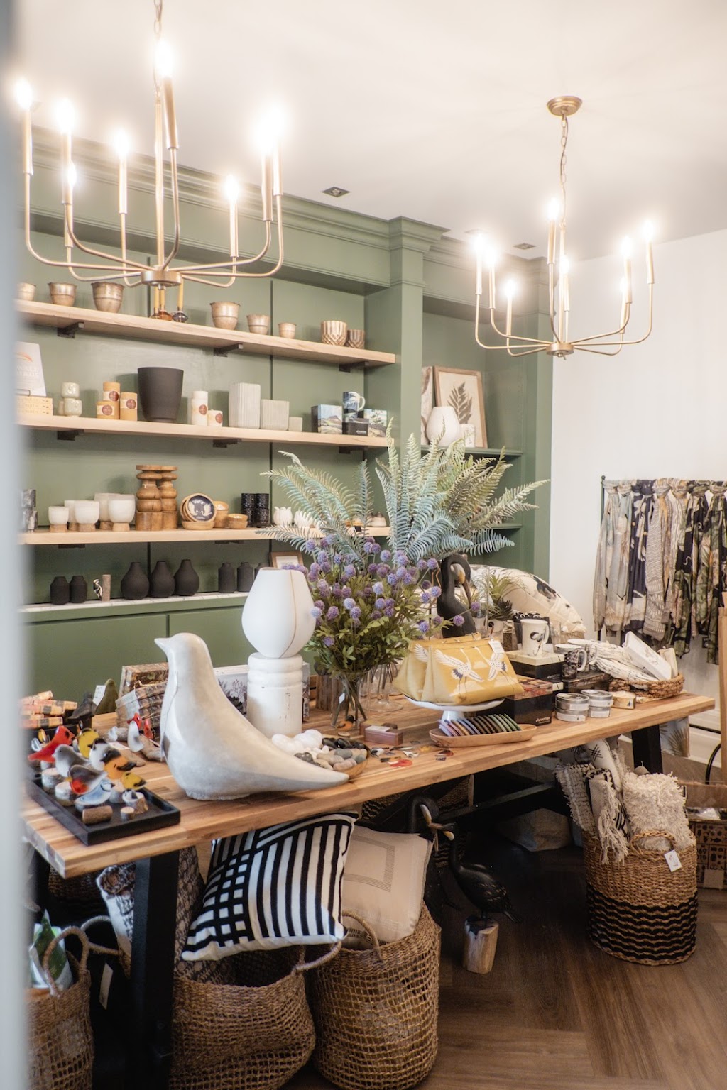 Featherfields Wortley Village | 173 Wortley Rd, London, ON N6C 3P6, Canada | Phone: (519) 672-8958