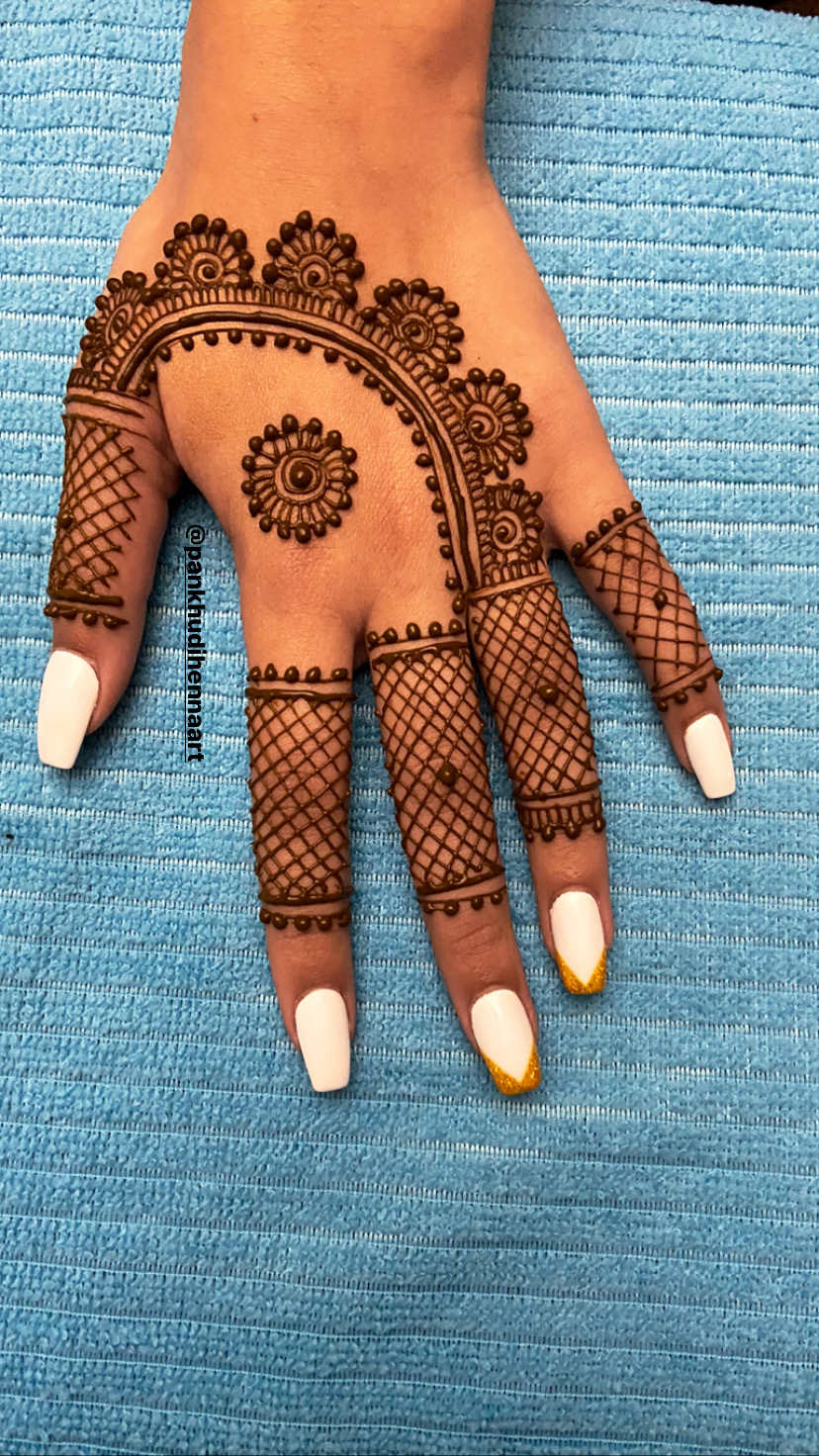Pankhudi Henna Art | 5 Rowntree Rd, Etobicoke, ON M9V 5G9, Canada | Phone: (905) 866-9463