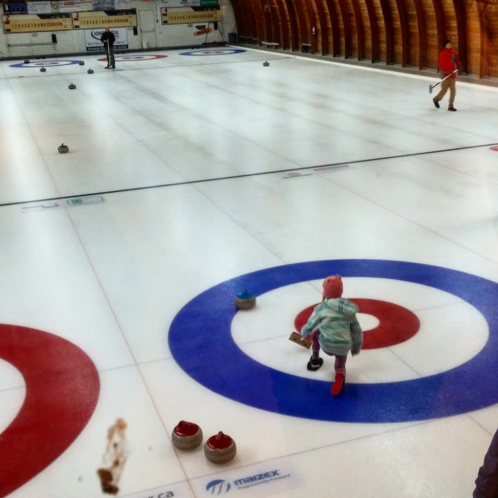 Ridgetown Golf & Country Club | 12438 Golf, Ridgetown, ON N0P 2C0, Canada | Phone: (519) 674-3171