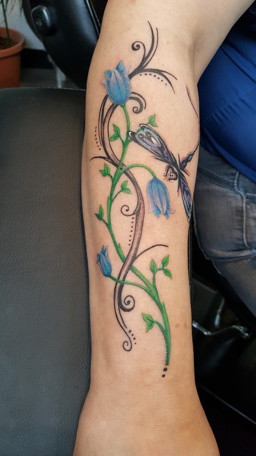 Obsidian - formerly known as Custers Tattoos & Laser Tattoo Remo | 2 QuAppelle St, QuAppelle, SK S0G 4A0, Canada | Phone: (306) 699-2202