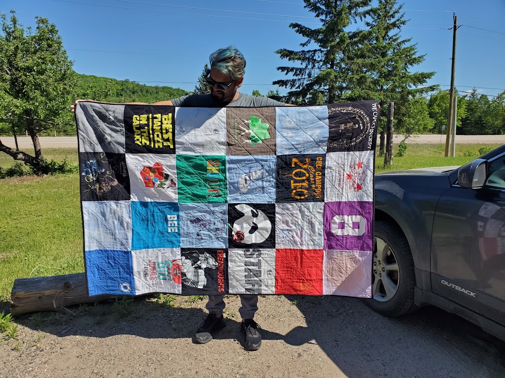 Quilters Curve | 39072 Combermere Rd, Combermere, ON K0J 1L0, Canada | Phone: (613) 756-6262