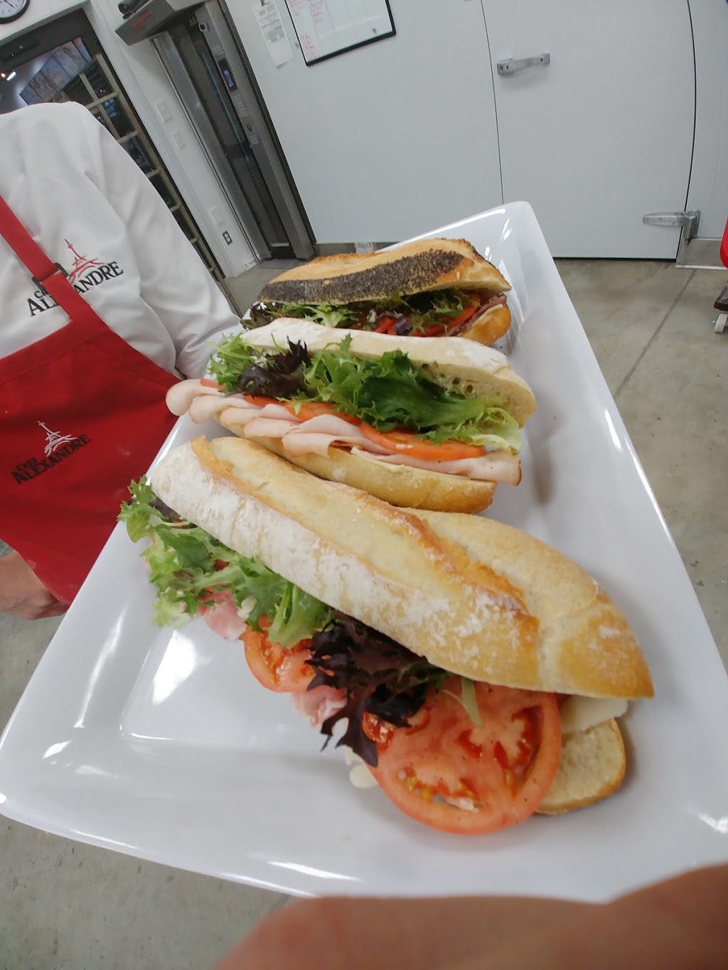 Boulangerie Pâtisserie Chez Alexandre | 14 Rue du Collège, Pont-Rouge, QC G3H 2Z7, Canada | Phone: (418) 873-0070
