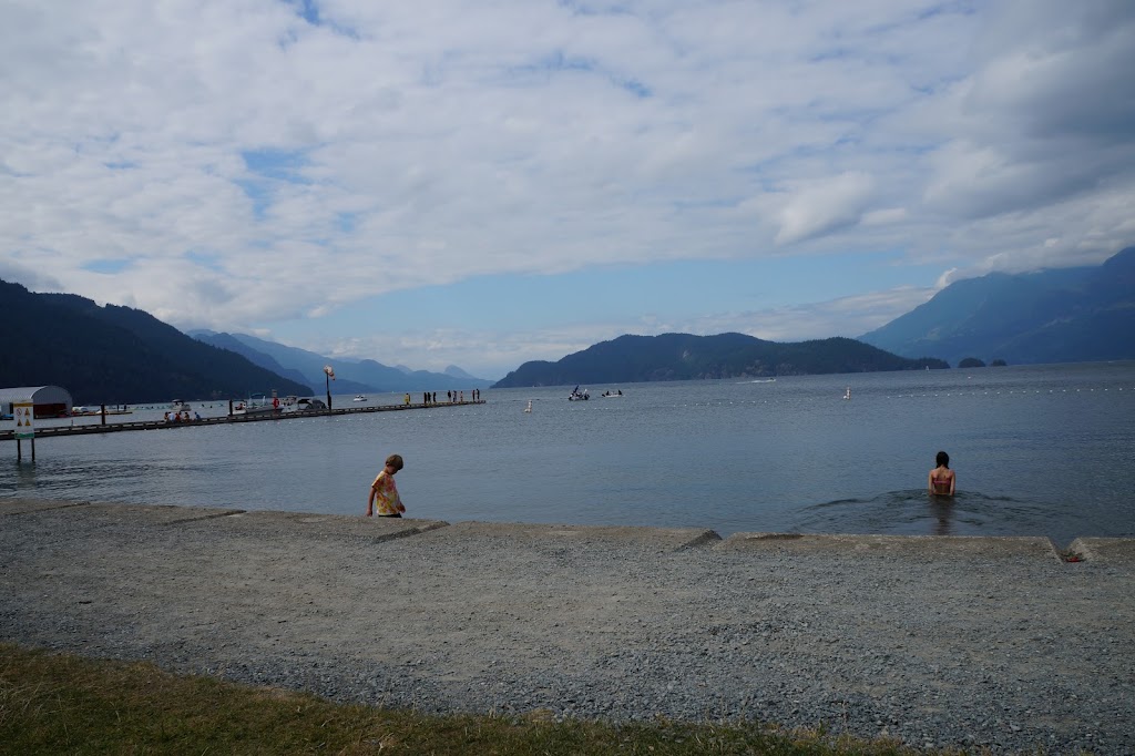 Harrison Beach | 160 Esplanade Ave, Harrison Hot Springs, BC V0M 1K0, Canada | Phone: (778) 900-0533