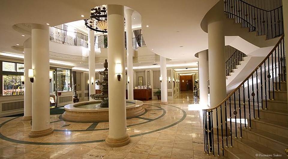 Premiere Suites-Square One | 25 Kingsbridge Garden Cir, Mississauga, ON L5R 4B1, Canada | Phone: (905) 565-0422