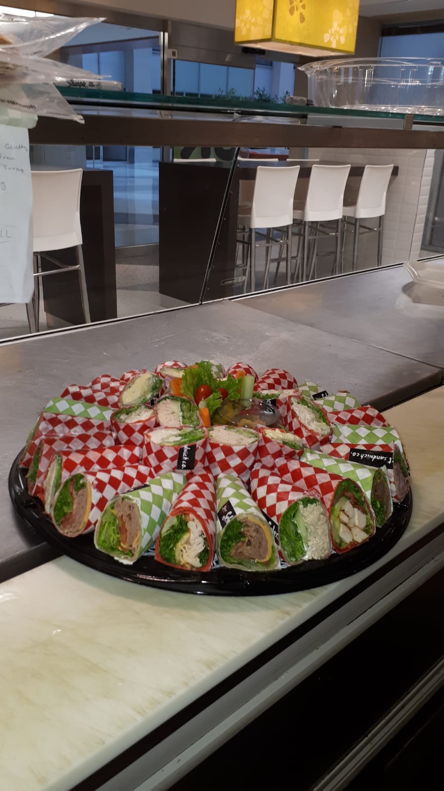 Urban Kitchen | 155 Gordon Baker Rd, North York, ON M2H 3N5, Canada | Phone: (416) 499-5200