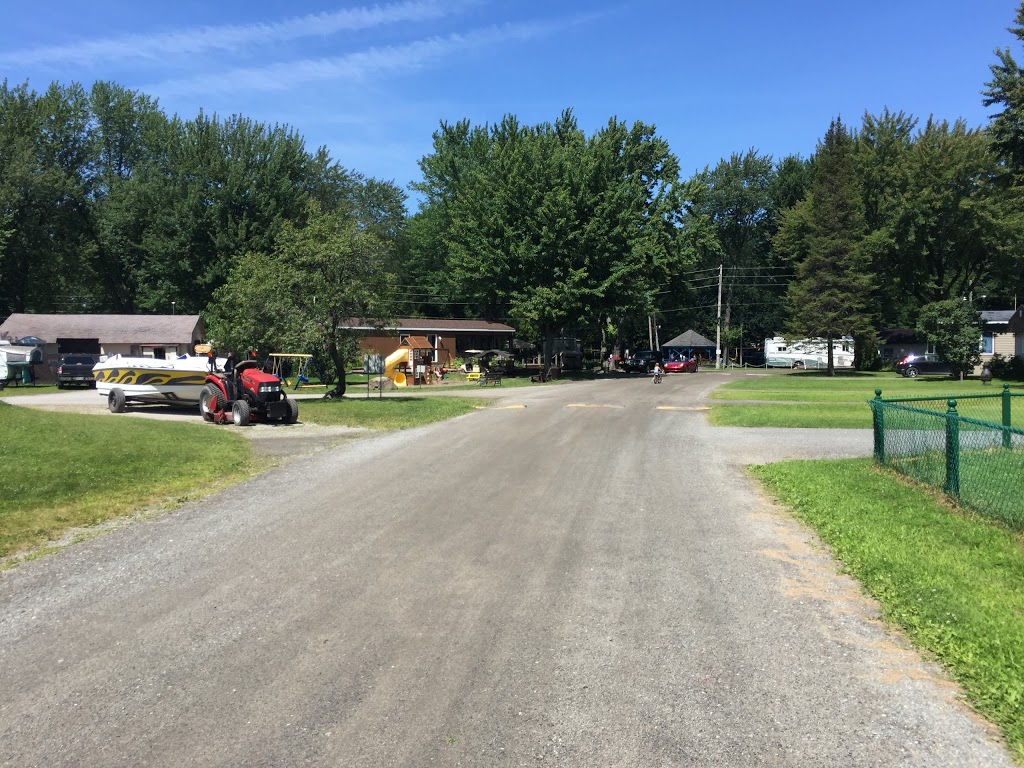 Camping Port St-Francois | 25 Rue des Bains, Nicolet, QC J3T 1P9, Canada | Phone: (819) 293-5091