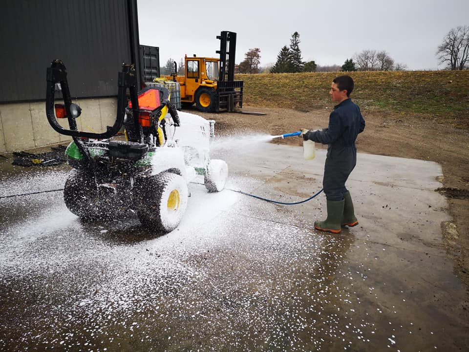 Smileys Cleaning Products | 1973 Sandhills Rd, Baden, ON N3A 3B3, Canada | Phone: (519) 634-1000