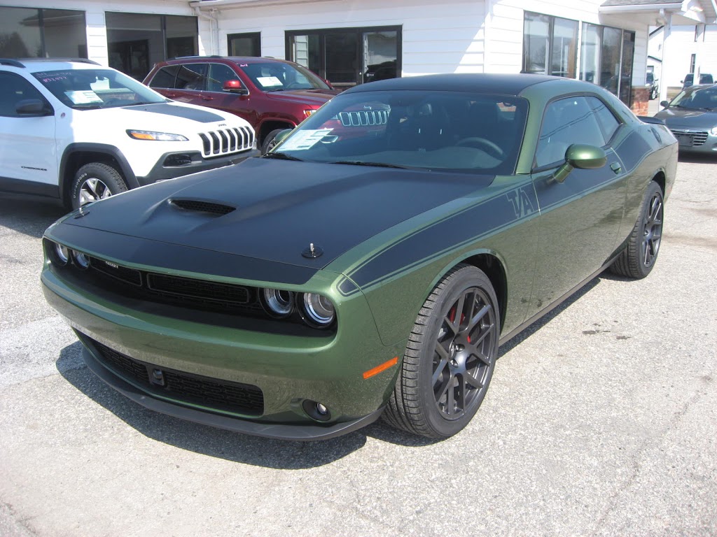 MCGREGOR CHRYSLER LTD. | 3208 Petrolia Line, Petrolia, ON N0N 1R0, Canada | Phone: (519) 882-1780