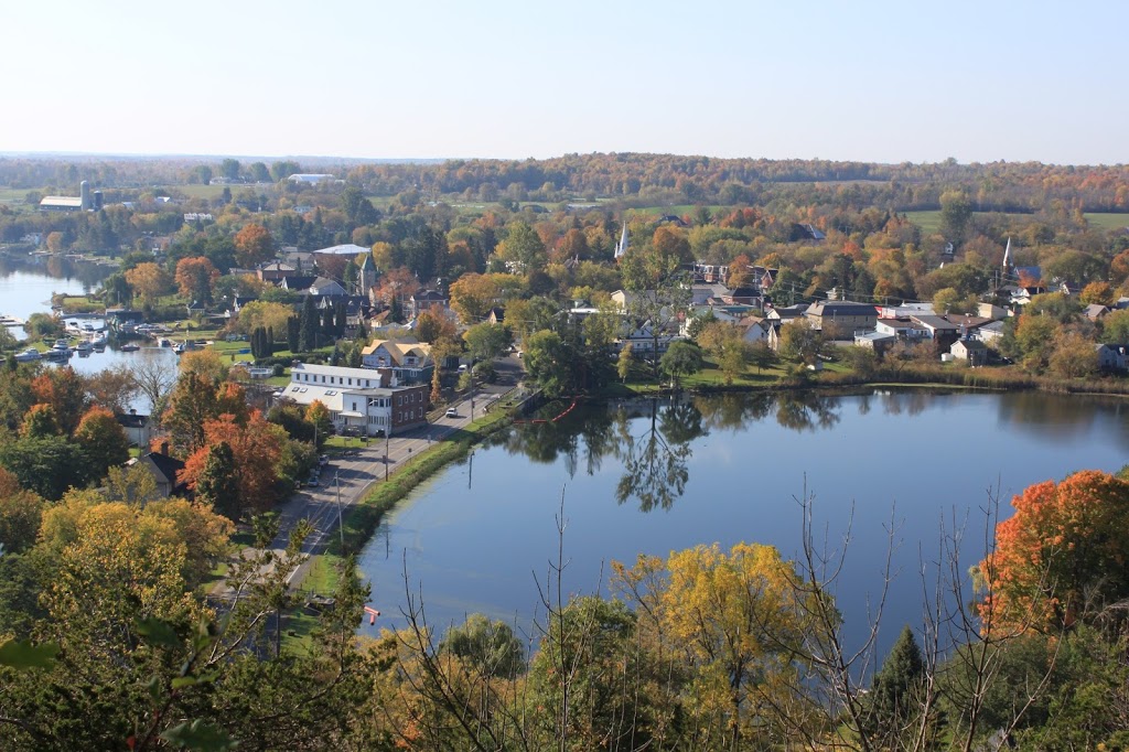 Village Green Originals Ltd | 19 Church St, Westport, ON K0G 1X0, Canada | Phone: (613) 273-3623