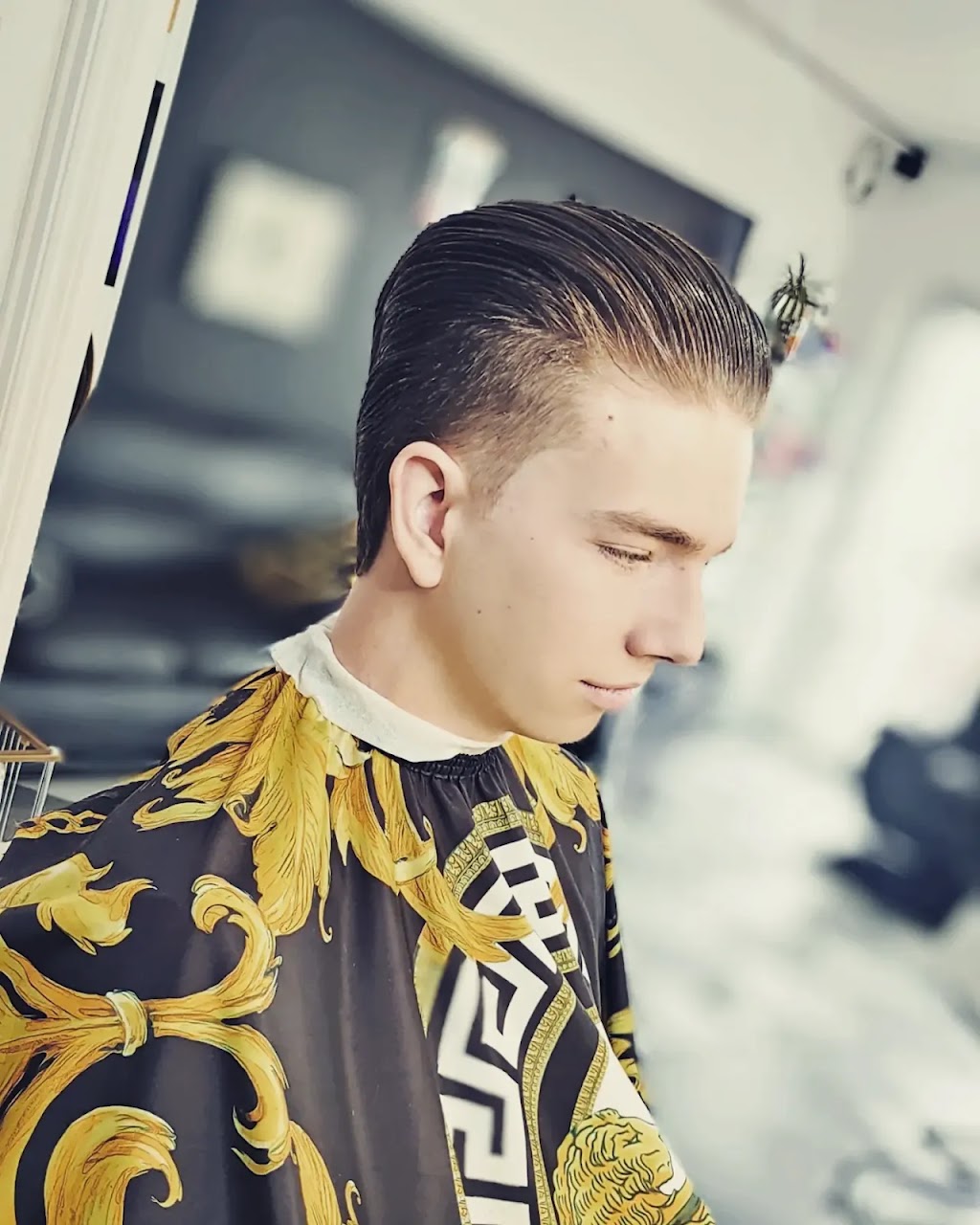 Fiore barbier | 1056 Avenue St Luc, Mascouche, QC J7K 3A4, Canada | Phone: (438) 345-1796