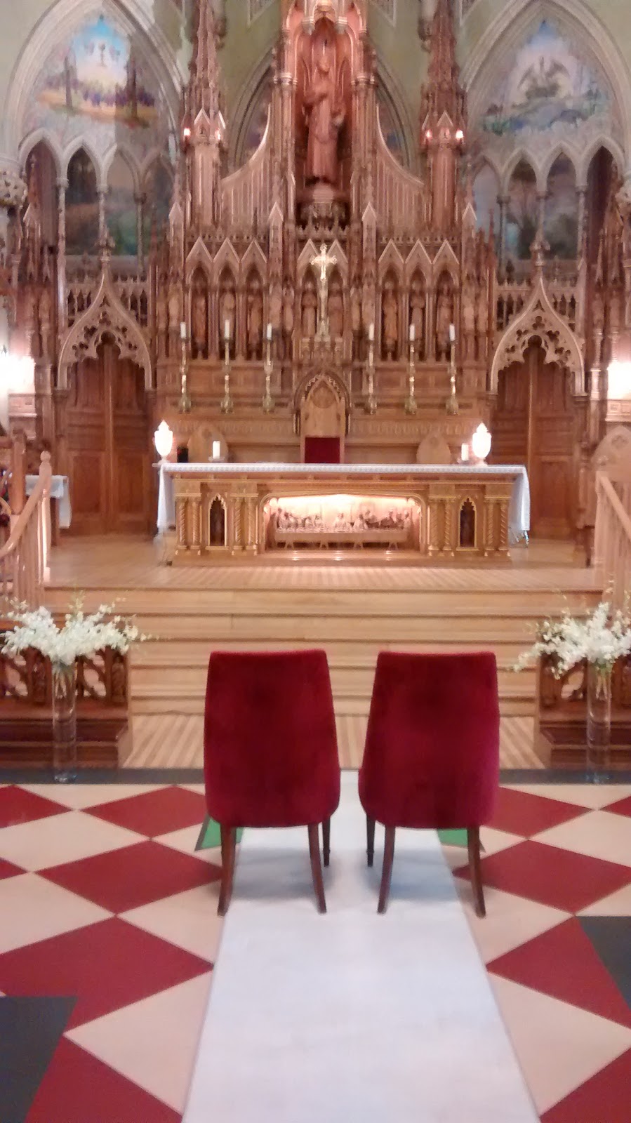 Paroisse Saint-Viateur-dOutremont | 1175 Avenue Laurier O, Outremont, QC H2V 3R5, Canada | Phone: (514) 495-2773