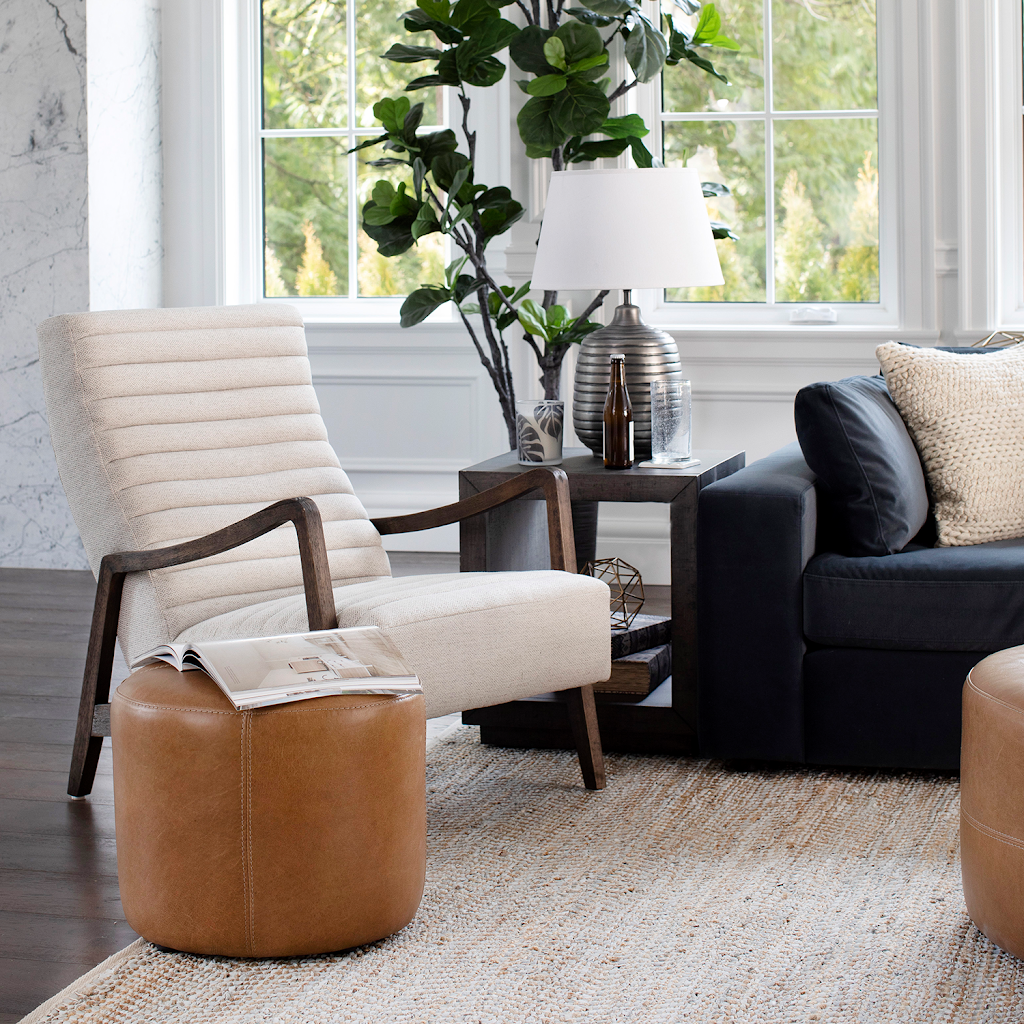Urban Barn | 22800 Chemin Dumberry, Vaudreuil-Dorion, QC J7V 0M8, Canada | Phone: (450) 424-3195
