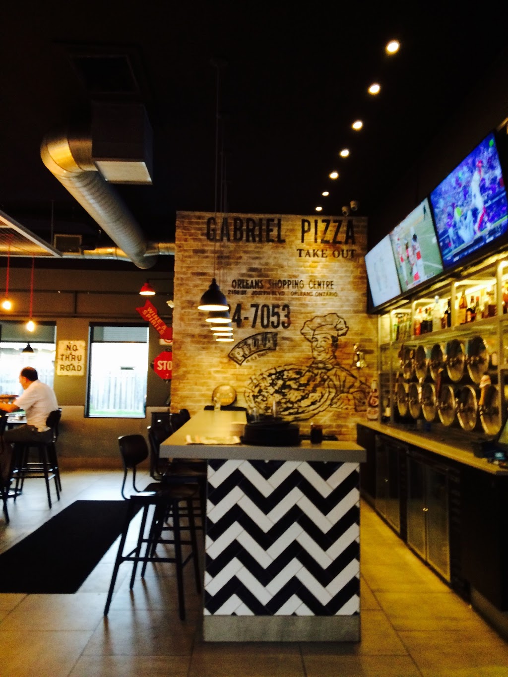 Gabriel Pizza | 2094 Montreal Rd, Gloucester, ON K1J 6M8, Canada | Phone: (613) 319-7777