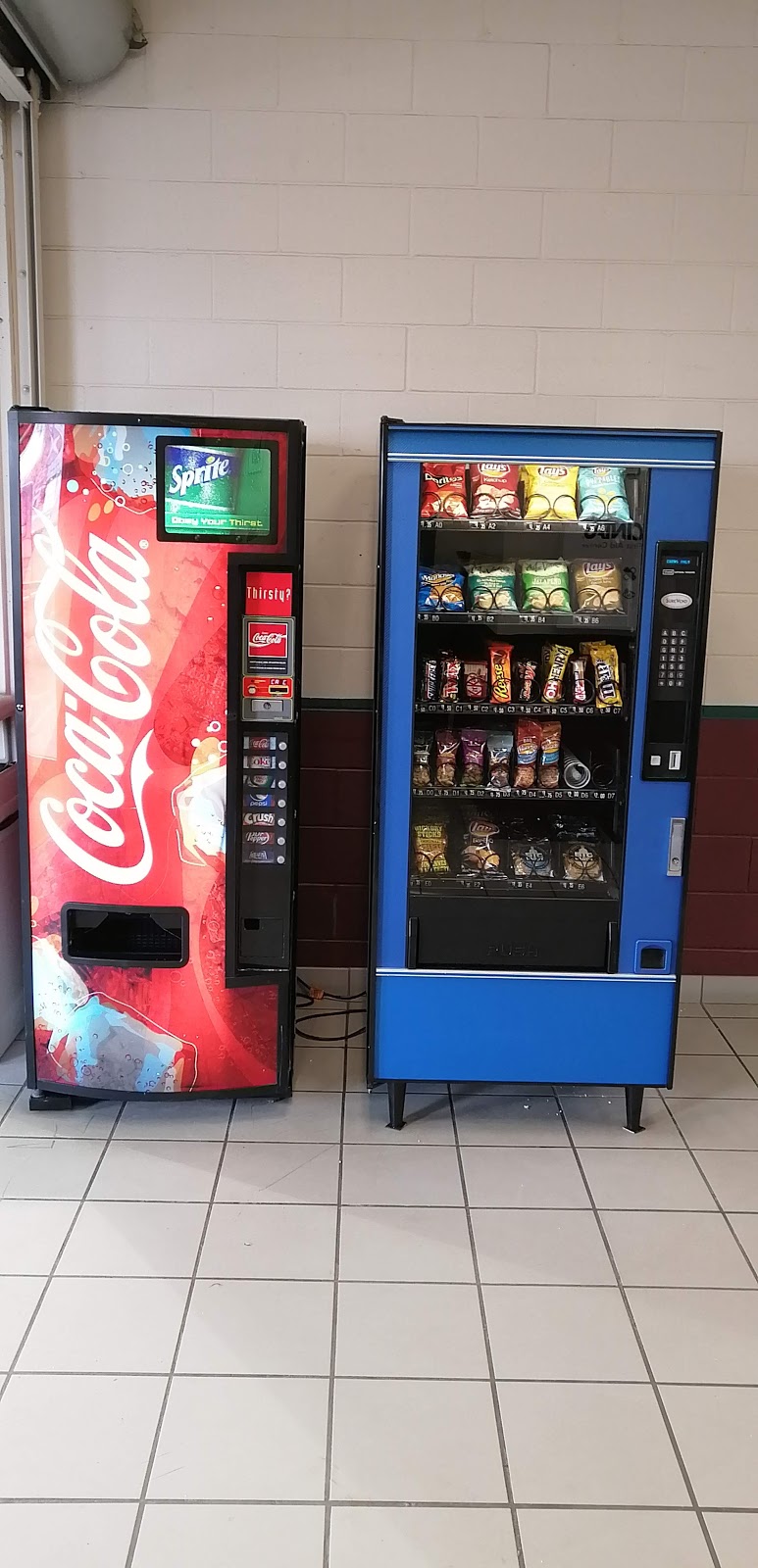 Canada Vending Service | 1942 Ranchwood Way, Orléans, ON K1C 7K7, Canada | Phone: (613) 299-1781