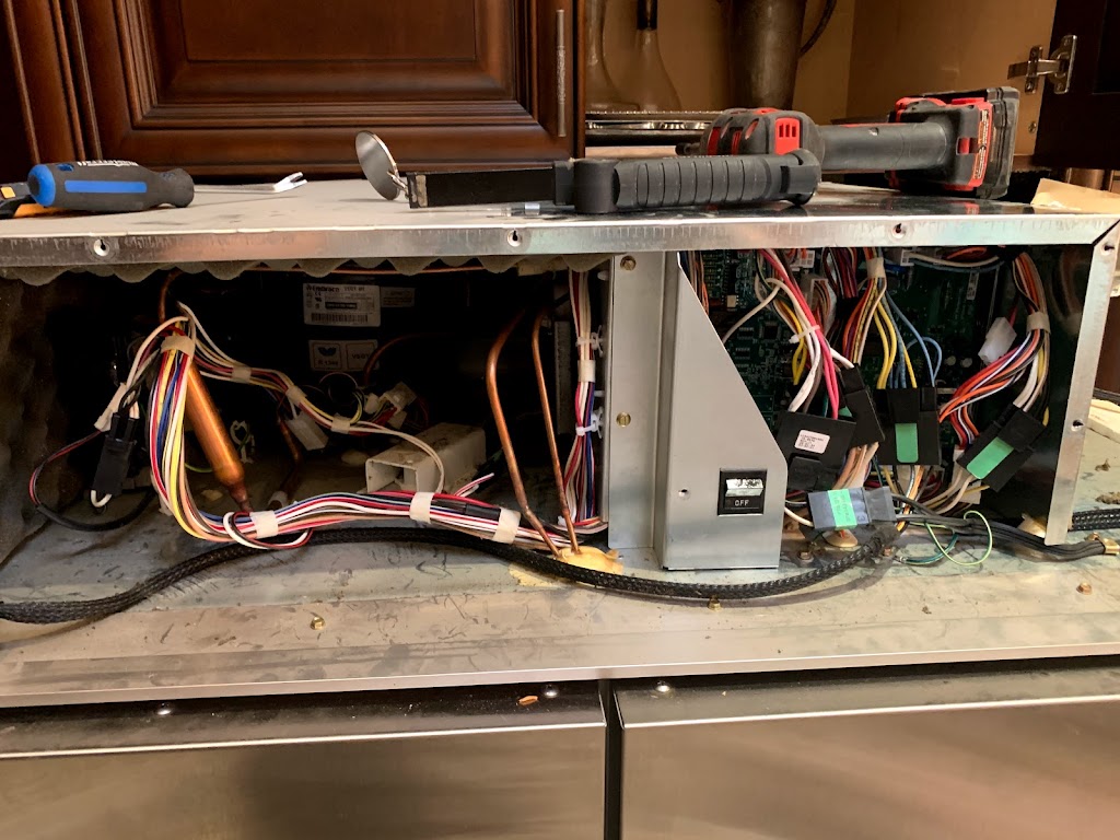 911 Appliance Repair Services | 3040 Sandy Cove Dr, Innisfil, ON L9S 2K1, Canada | Phone: (647) 334-7733
