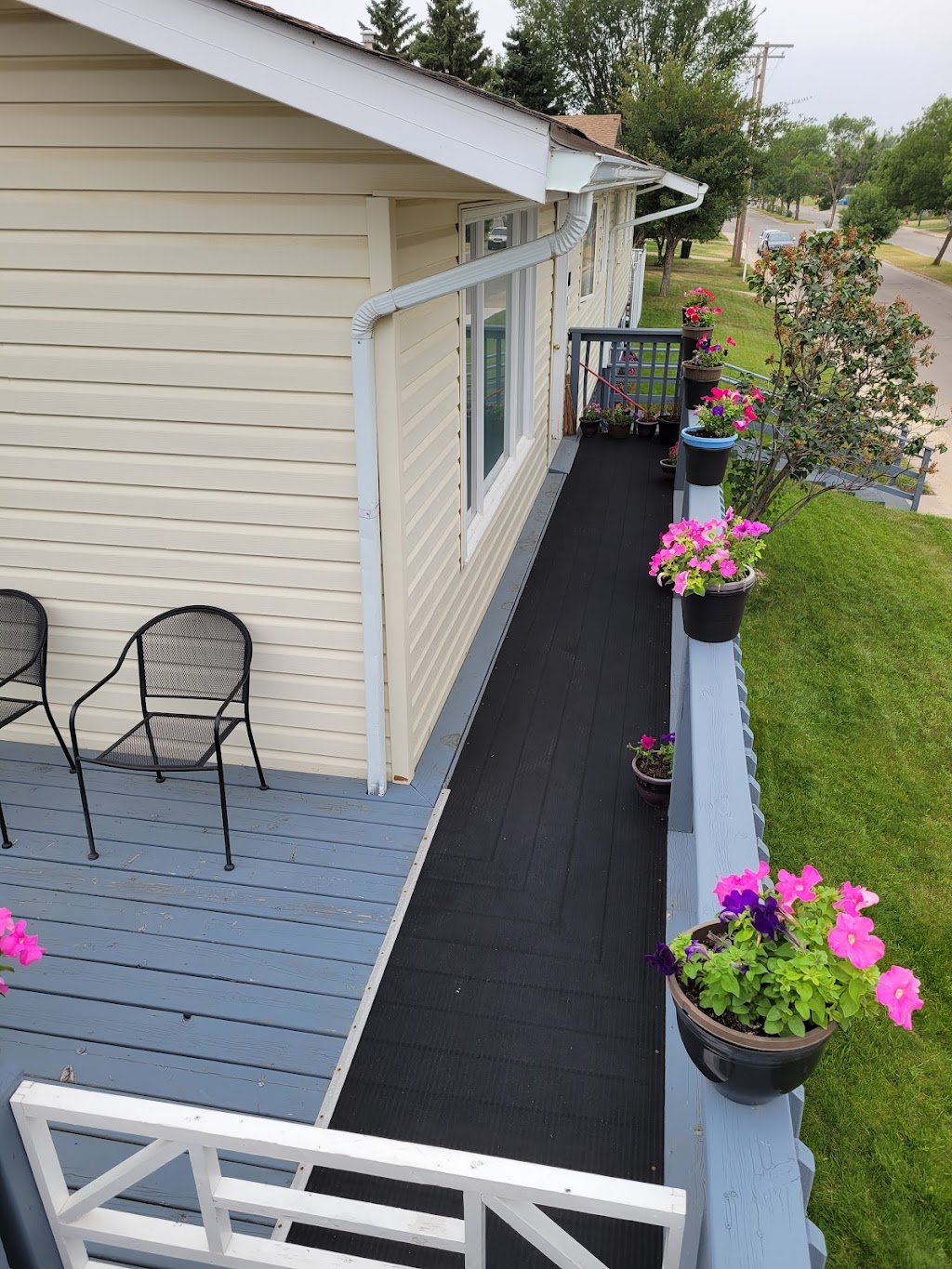 East View Care Home Enterprise | 701 McIntosh Dr, Prince Albert, SK S6V 7B3, Canada | Phone: (306) 970-8764