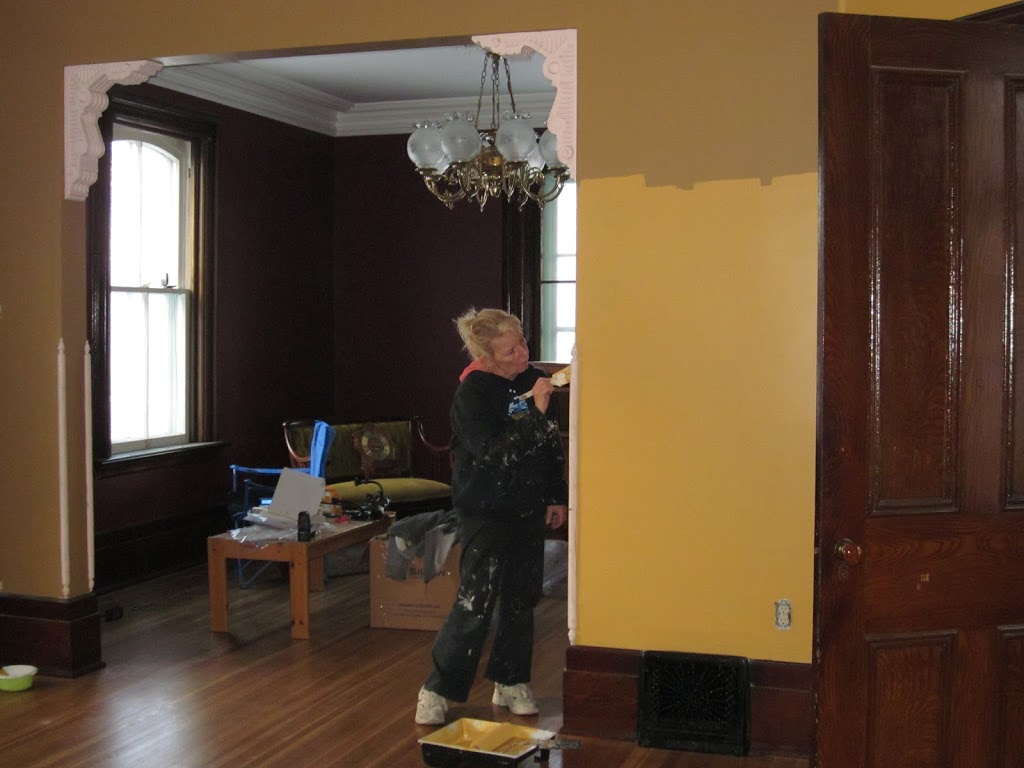 Painting By Sue | 2 John St, Lindsay, ON K9V 1J2, Canada | Phone: (705) 879-8565