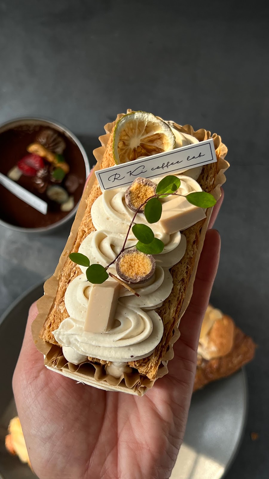 R Ki Dessert Studio | 3993 Chatham St #13, Richmond, BC V7E 2Z6, Canada | Phone: (604) 271-0278