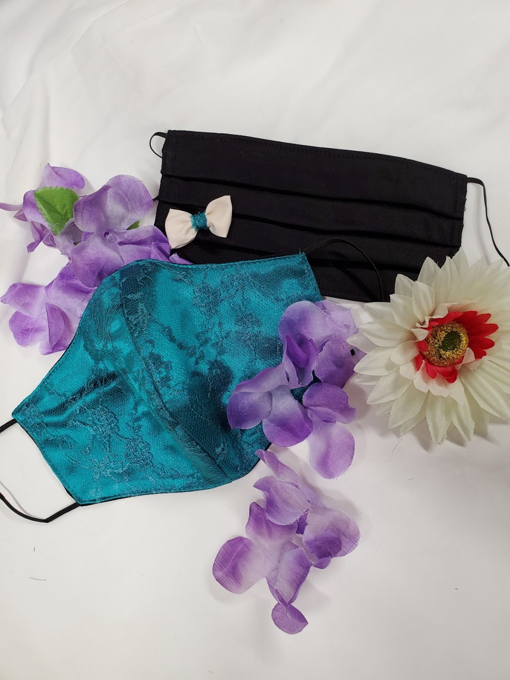 MyLynh Sewing | 414 33rd Street West, Saskatoon, SK S7L 0V6, Canada | Phone: (306) 251-2441