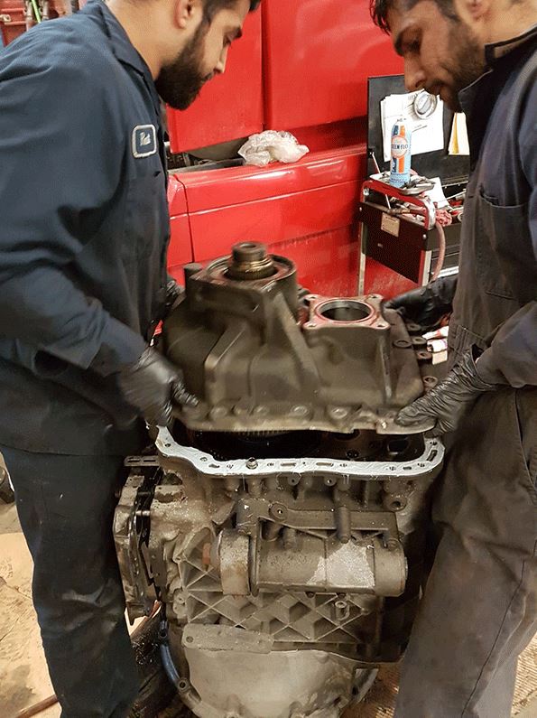 Titan Truck Repairs | 5890 Shawson Dr, Mississauga, ON L4W 3W5, Canada | Phone: (905) 795-9938
