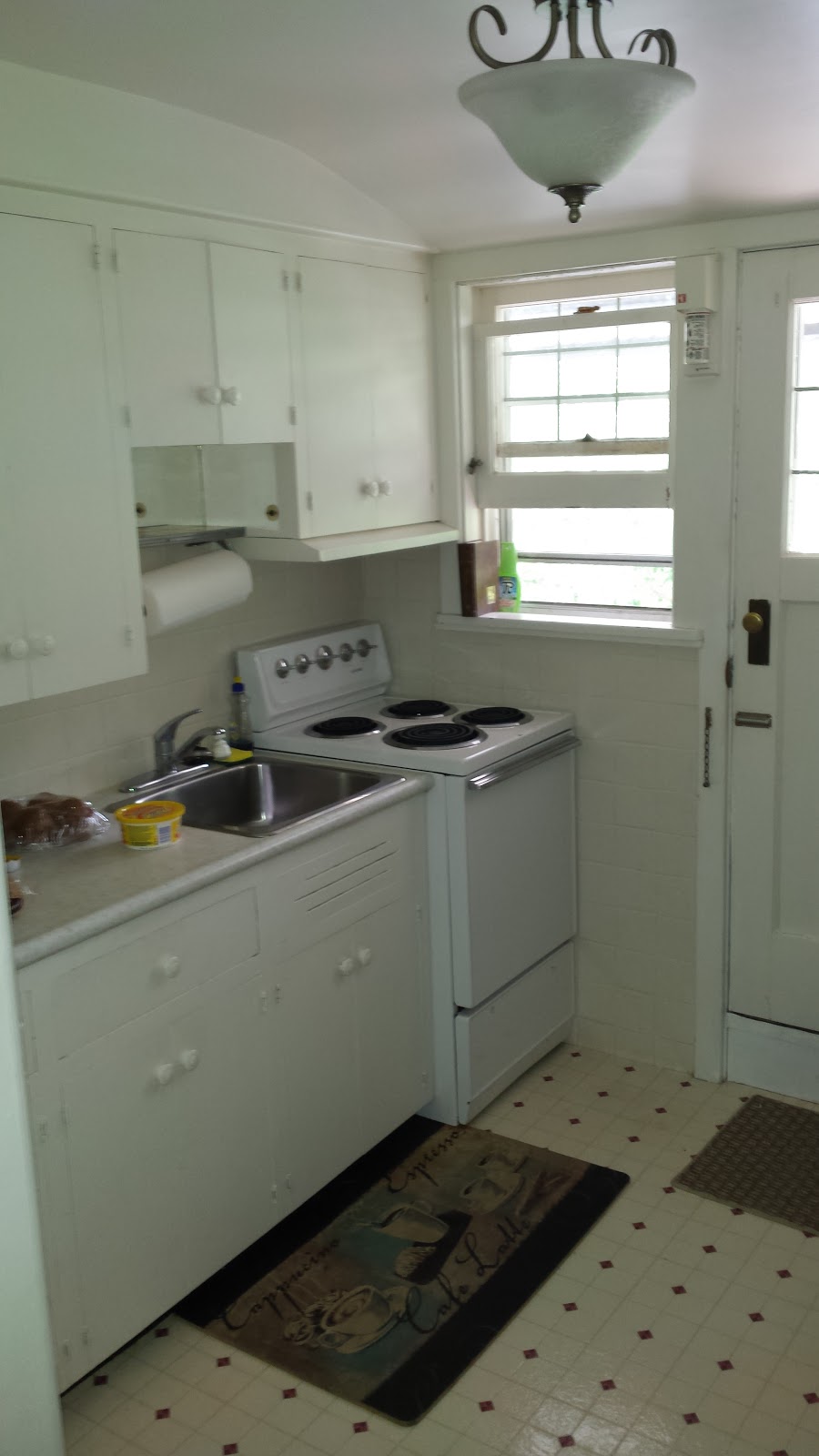 Burleys Garden Suite-Kitchen | 2604 Television Rd, Peterborough, ON K9L 0E1, Canada | Phone: (705) 745-8322