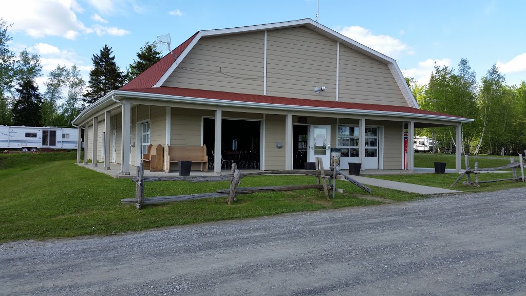 Camping Magog Orford | 611 Ch Alfred Desrochers, Magog, QC J1X 6J4, Canada | Phone: (819) 843-2500