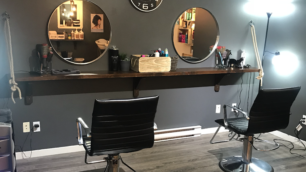 Salon Belle Vie | 22 Rue des Monts, Saint-Donat-de-Montcalm, QC J0T 2C0, Canada | Phone: (819) 216-7538
