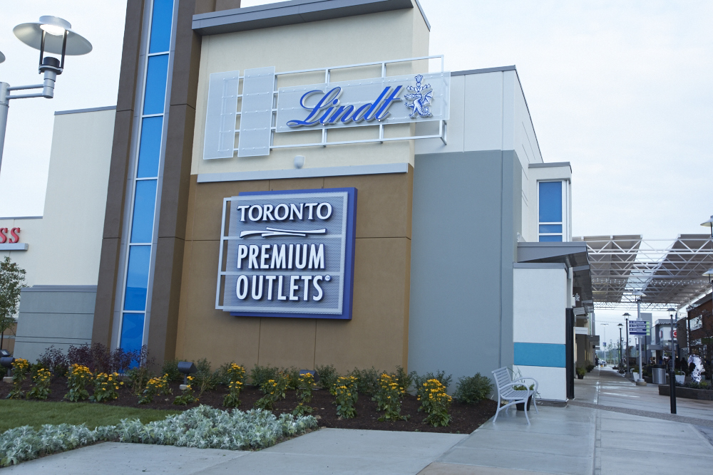 Lindt Chocolate Shop | 13850 Steeles Avenue West Suite 612, Halton Hills, ON L7G 0J1, Canada | Phone: (905) 864-9991