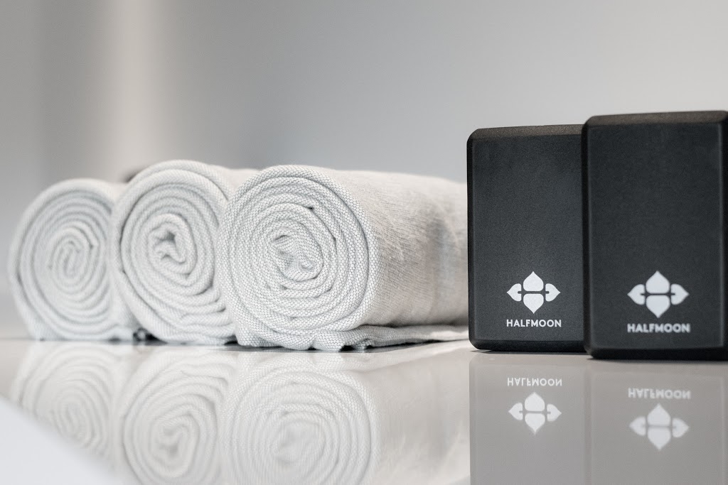 NU yoga | 1077 N Service Rd #200, Mississauga, ON L4Y 1A6, Canada | Phone: (905) 232-8862