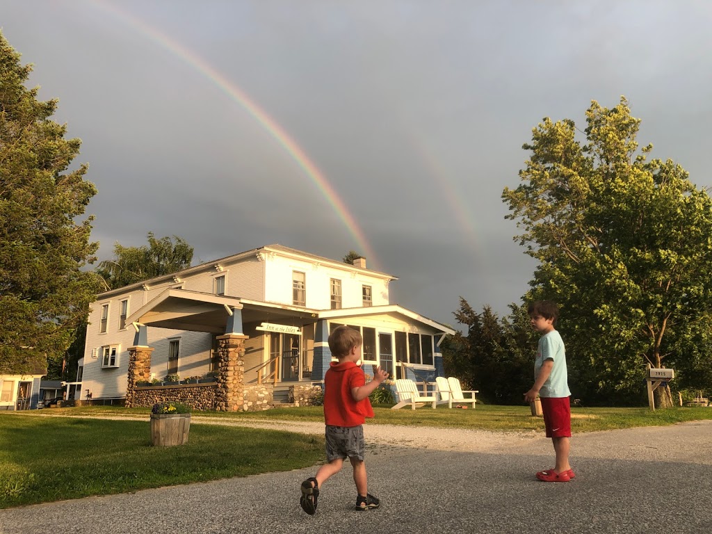 Inn At the Isles | 2925 W Shore Rd, Isle La Motte, VT 05463, USA | Phone: (802) 928-3151